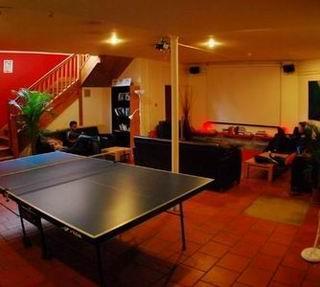 Hostal Avalon House *